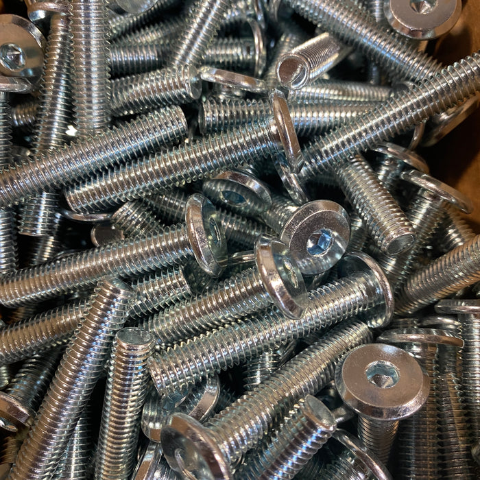 big bin of flat head screw showing what a hundred pack would looks like