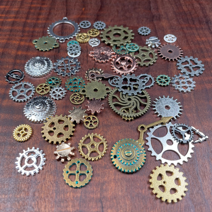 Steampunk Accessories (Clocks, Keys + Gears)